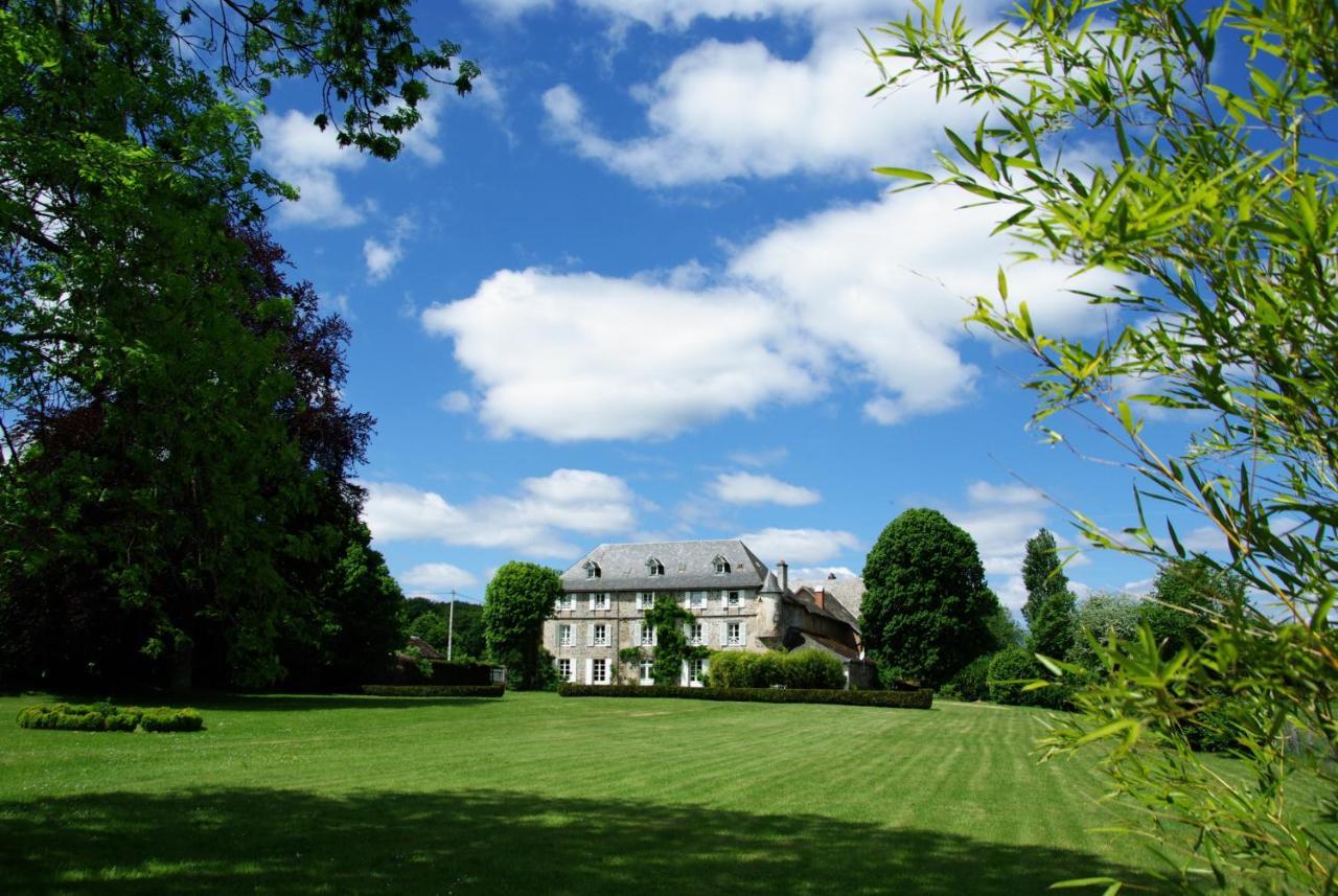 Chateau De Savennes - Caveau De Sabrage Bed & Breakfast Exterior photo