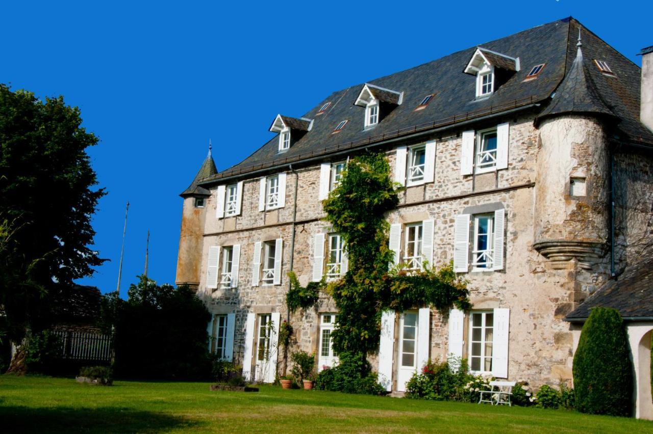 Chateau De Savennes - Caveau De Sabrage Bed & Breakfast Exterior photo