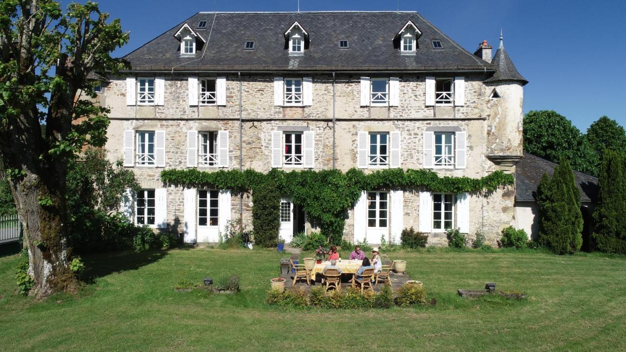 Chateau De Savennes - Caveau De Sabrage Bed & Breakfast Exterior photo